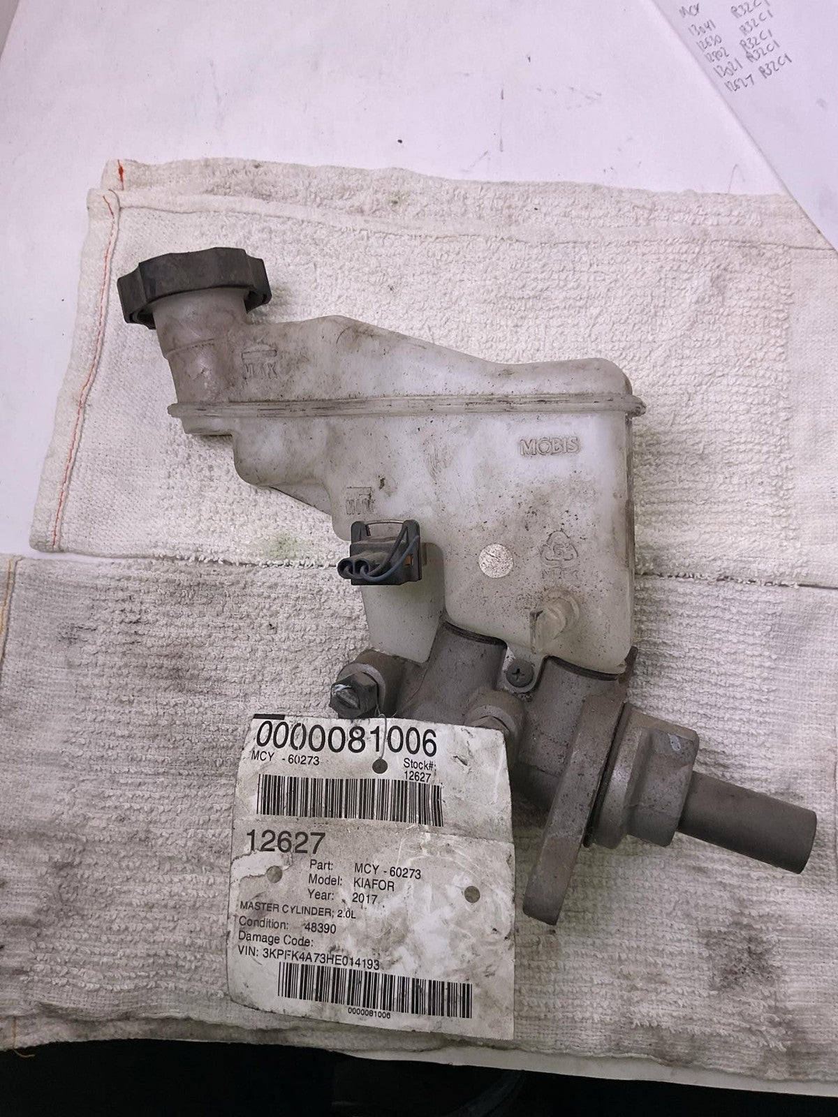 Master Cylinder KIA FORTE 14 15 16 17 180